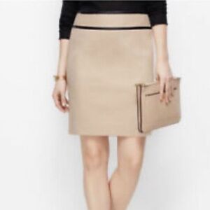 NWT ANN TAYLOR SKIRT VEGAN LEATHER TRIM WAISTBAND - BEAUTIFUL TEXTURED FABRIC